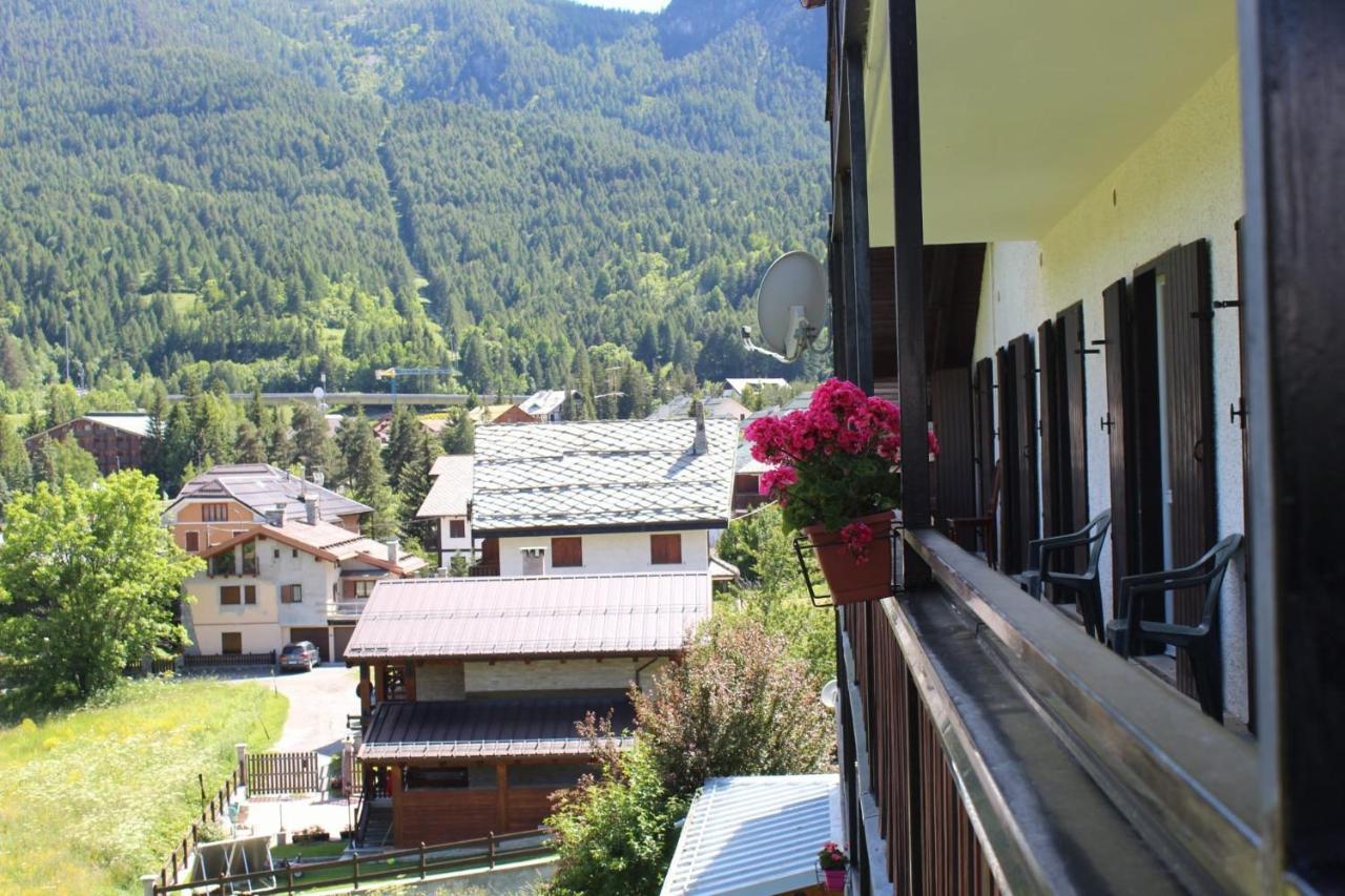 Casa Per Ferie Beatorosaz Hotel Cesana Torinese Luaran gambar