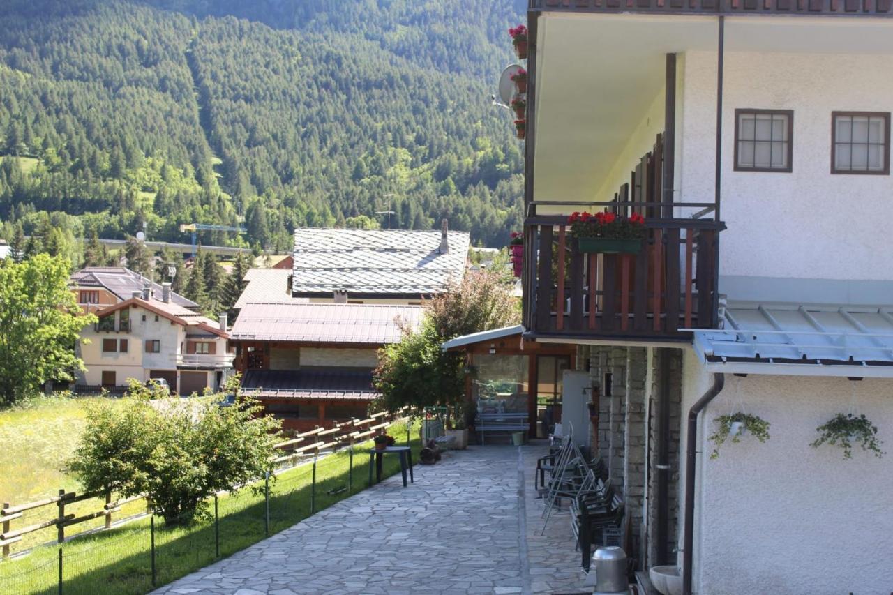 Casa Per Ferie Beatorosaz Hotel Cesana Torinese Luaran gambar